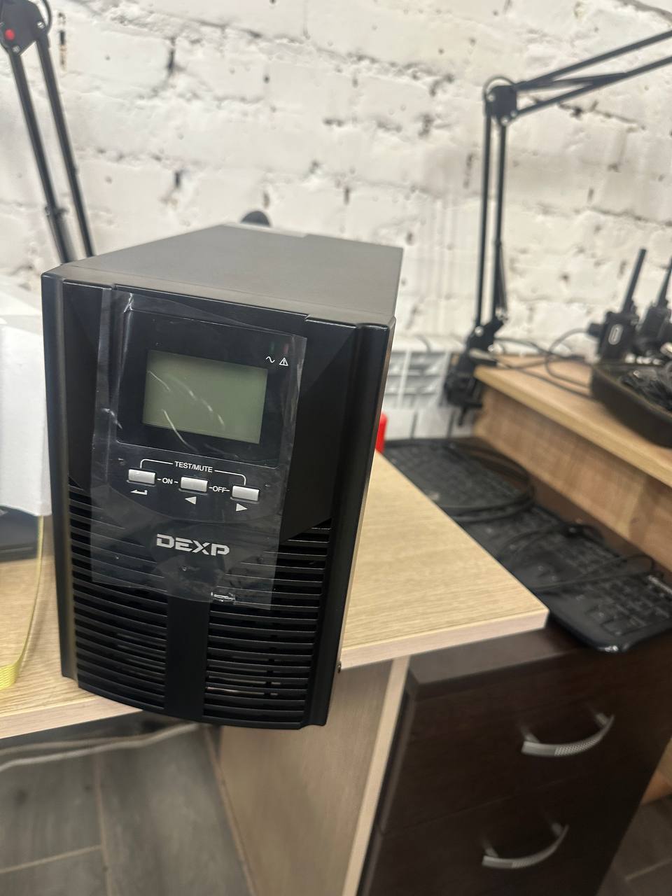 Источник бесперебойного питания DEXP MIX ONLINE 1000VA