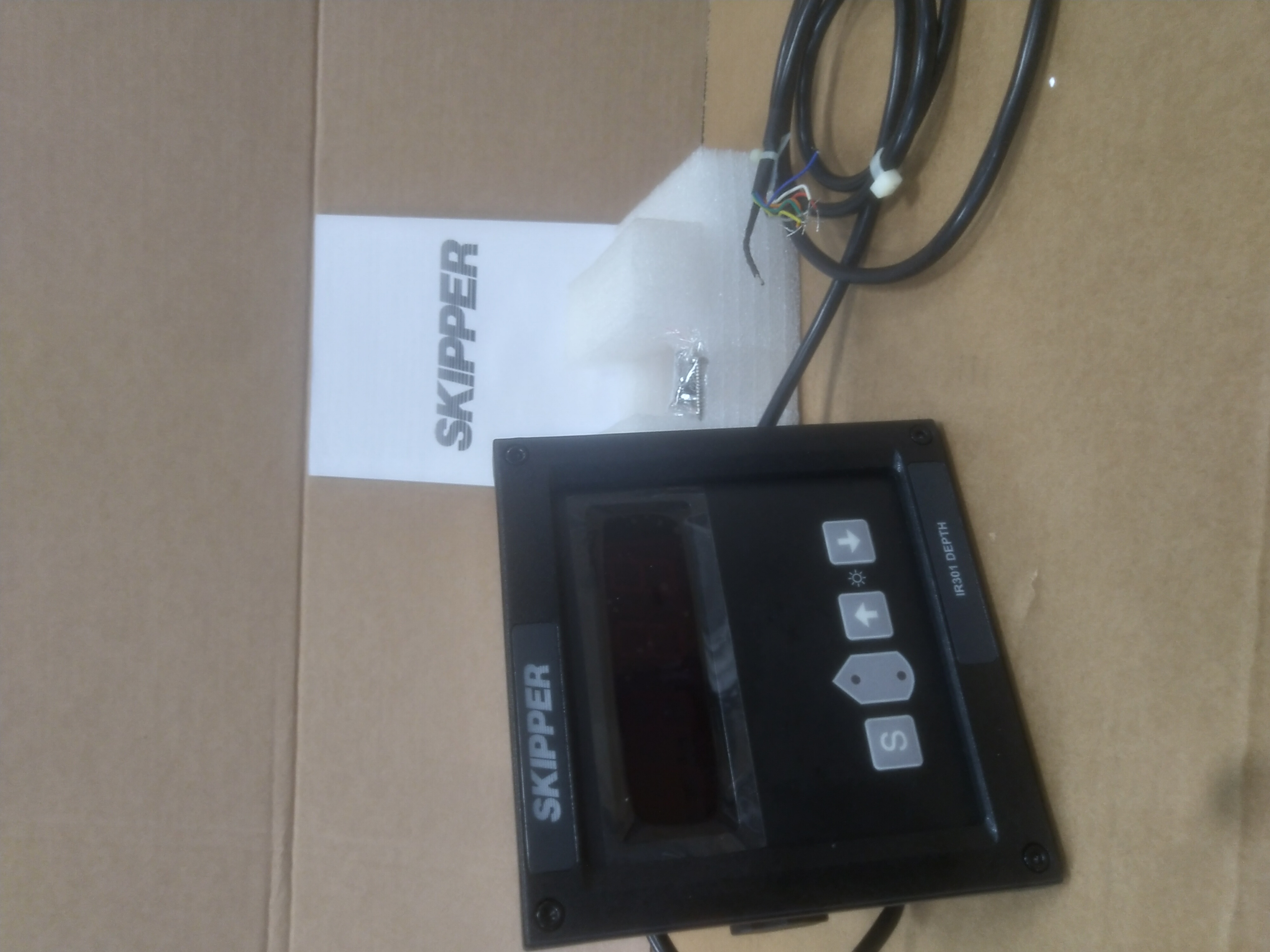 Индикатор глубины skipper IR-301 NMEA б.у s.n DR173788 на проверку
