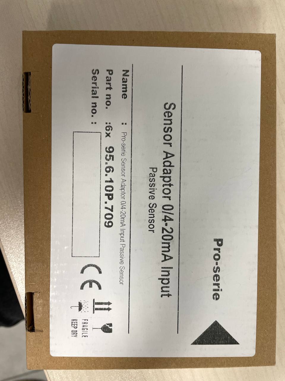 95.6.10P.709 Pro-serie Sensor Adaptor 0/4-20mA Input Passive Sensor