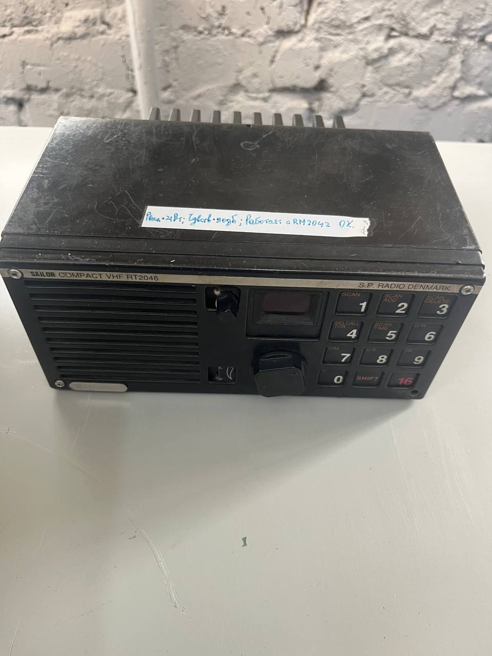 УКВ радиостанция Sailor RT2048 s.n 515982 б.у на проверку