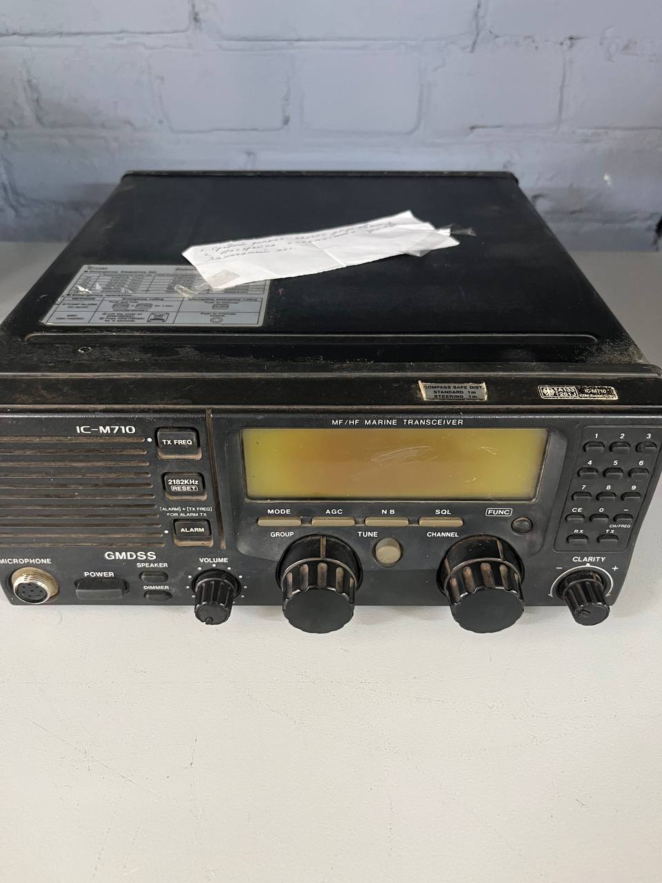 ПВ/КВ радиостанция Icom IC-M710 s.n 02272 б.у на проверку