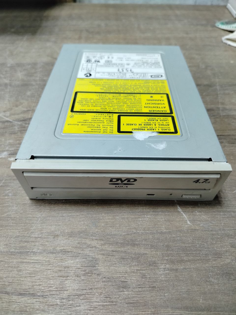 Дисковод DVD RAM/R  LF-D311SC s.n KZ27100185 б.у рабочее