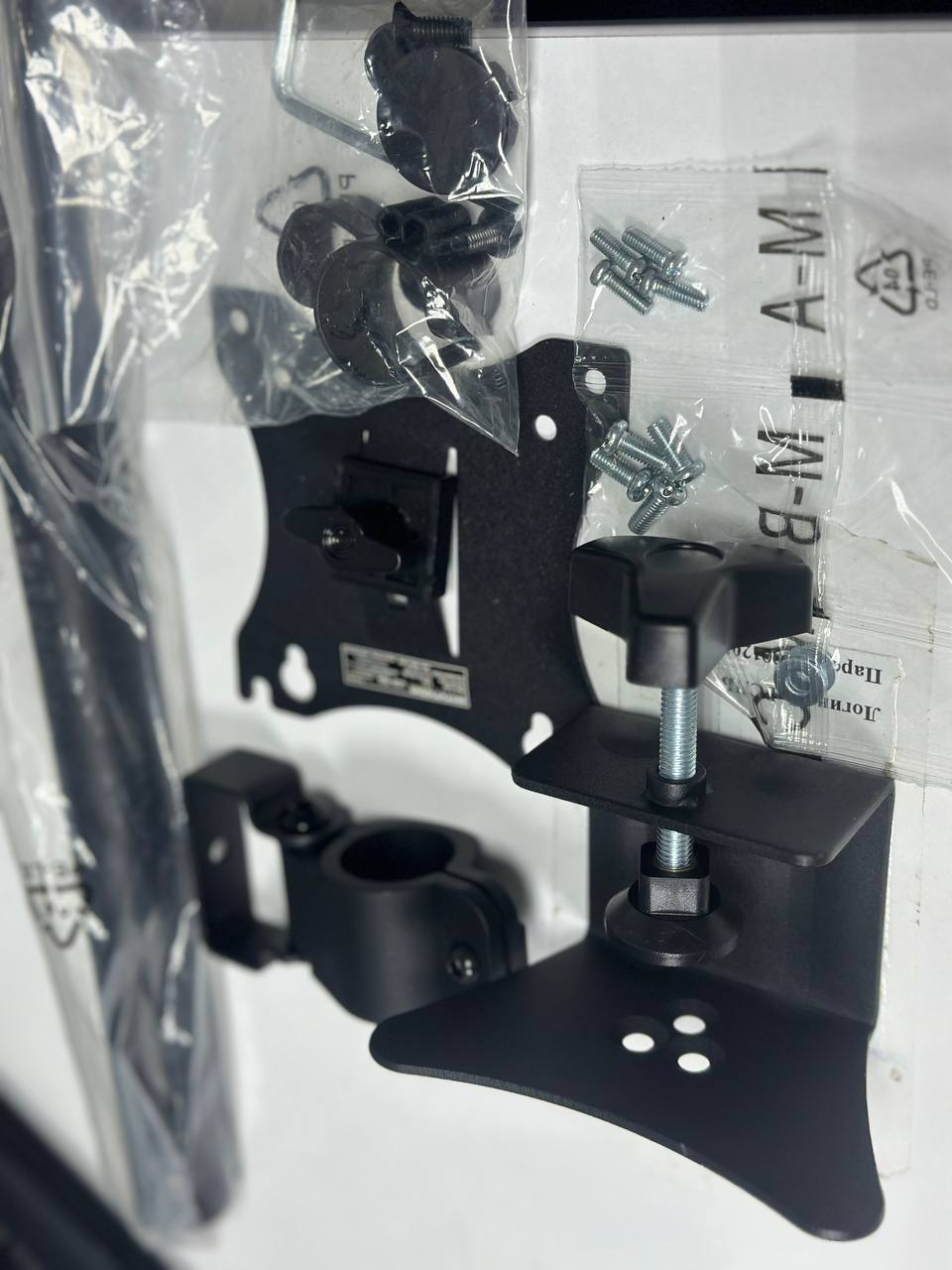Кронштейн ARTKRON LCD-T01 UTSW-01 Pad GT-41 Без Кожуха ARTKRON UTSW-01