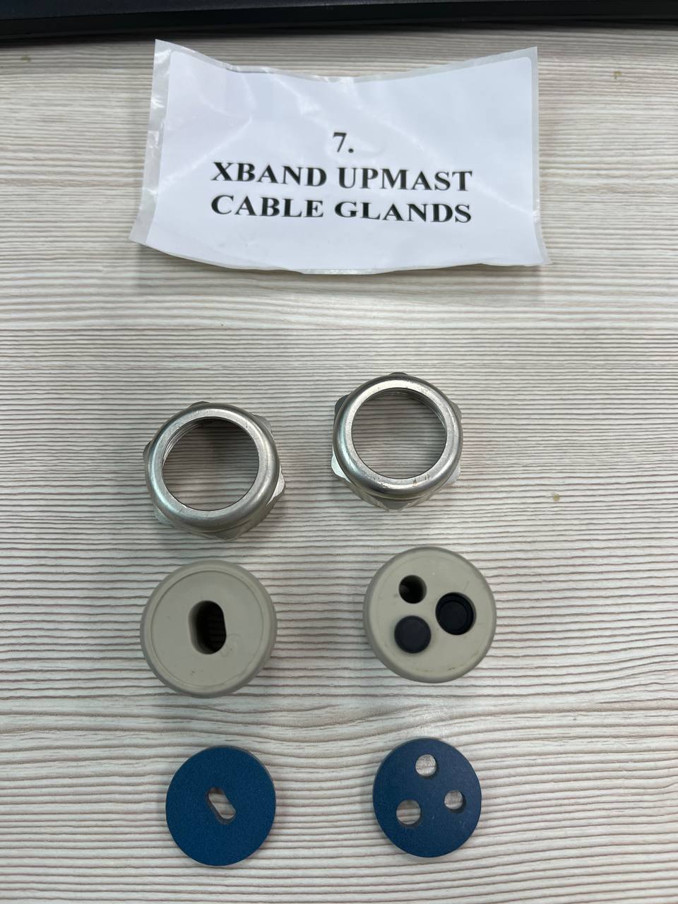 XBAND UPMAST CABLE GLANDS