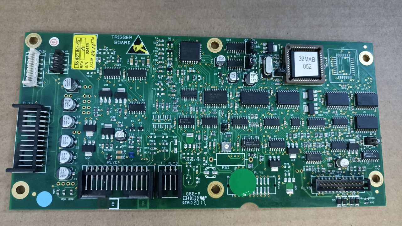 Плата TRIGGER BOARD 65801801-15A s/n 02453 б.у. раб.