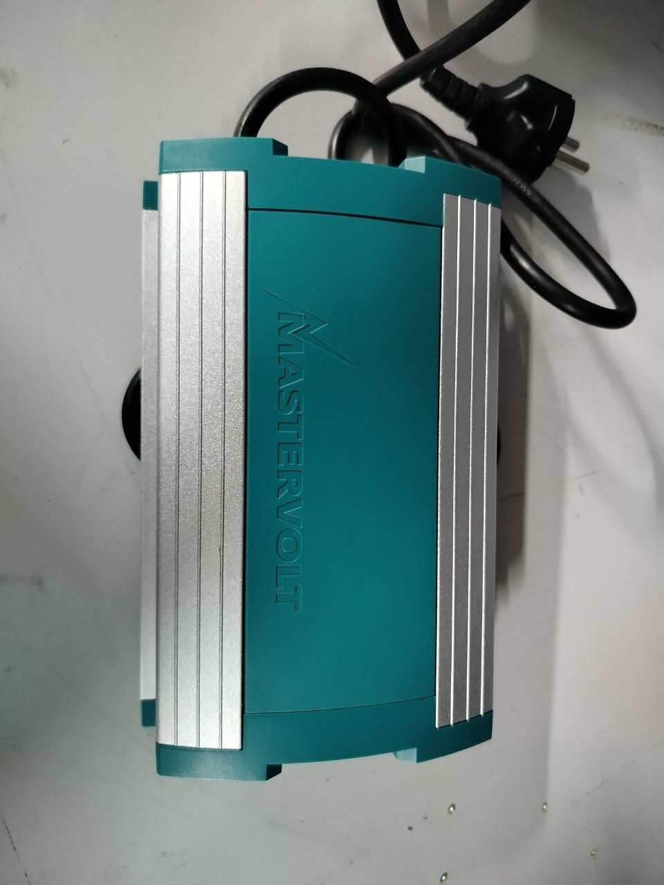 Зарядное устройство Mastervolt ChargeMaster s.n J505L0875 (новое)