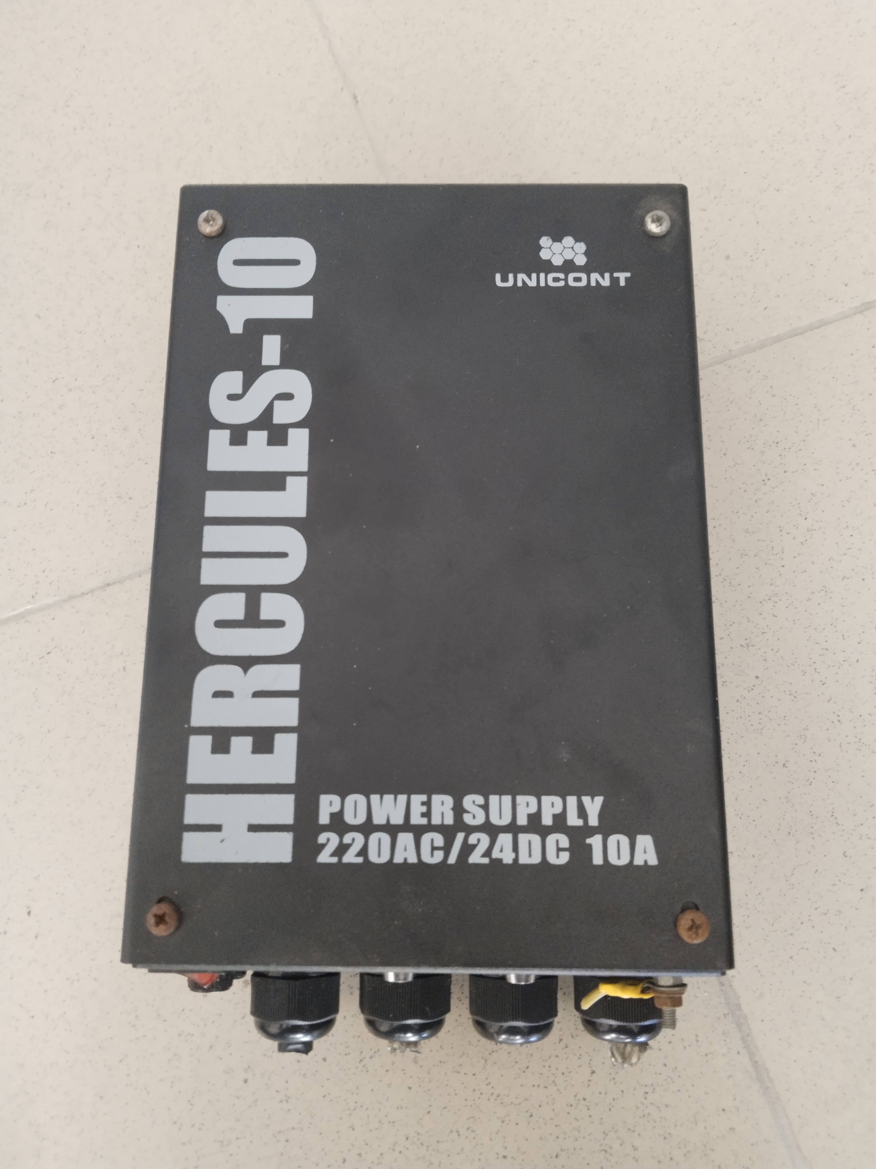 Блок питания Unicont Hercules-10(24v 10A), s.n 1031011.018, б.у, рабочее