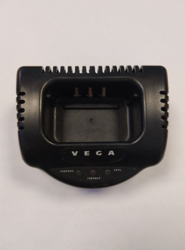 Зарядное устройство для радиостанции VEGA BC-28, s.n СПБ-504603 б.у, на проверку
