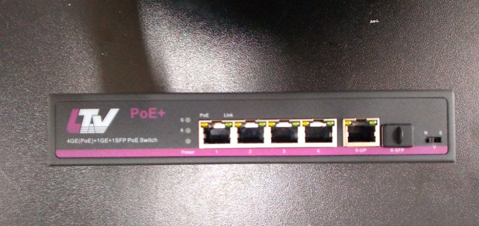 Коммутатор LTV-3S04G2H-P дальность до 100 м (250 м при CCTV), RACK, 4xRJ-45 (c PoE), 1xRJ-45 (uplink), 1xSFP (uplink), грозозащита 3кВ, 4x1000/4x10 Мб/с (CCTV), 2x1000 Мб/с, -10...55 °C, AC220V, 1А LS568479 (LTV)