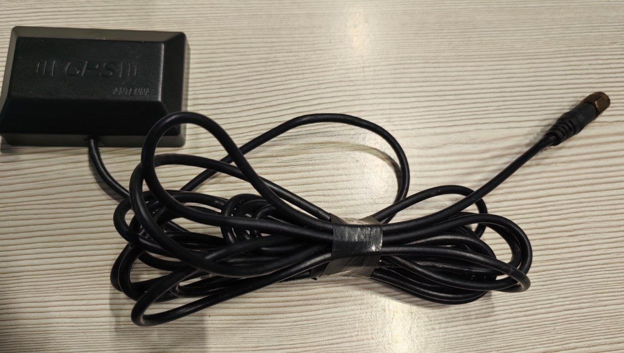 GPS антенна, 1575.42MHZ, 3.0-5.0V, s.n СПБ-637081, б.у, на проверку