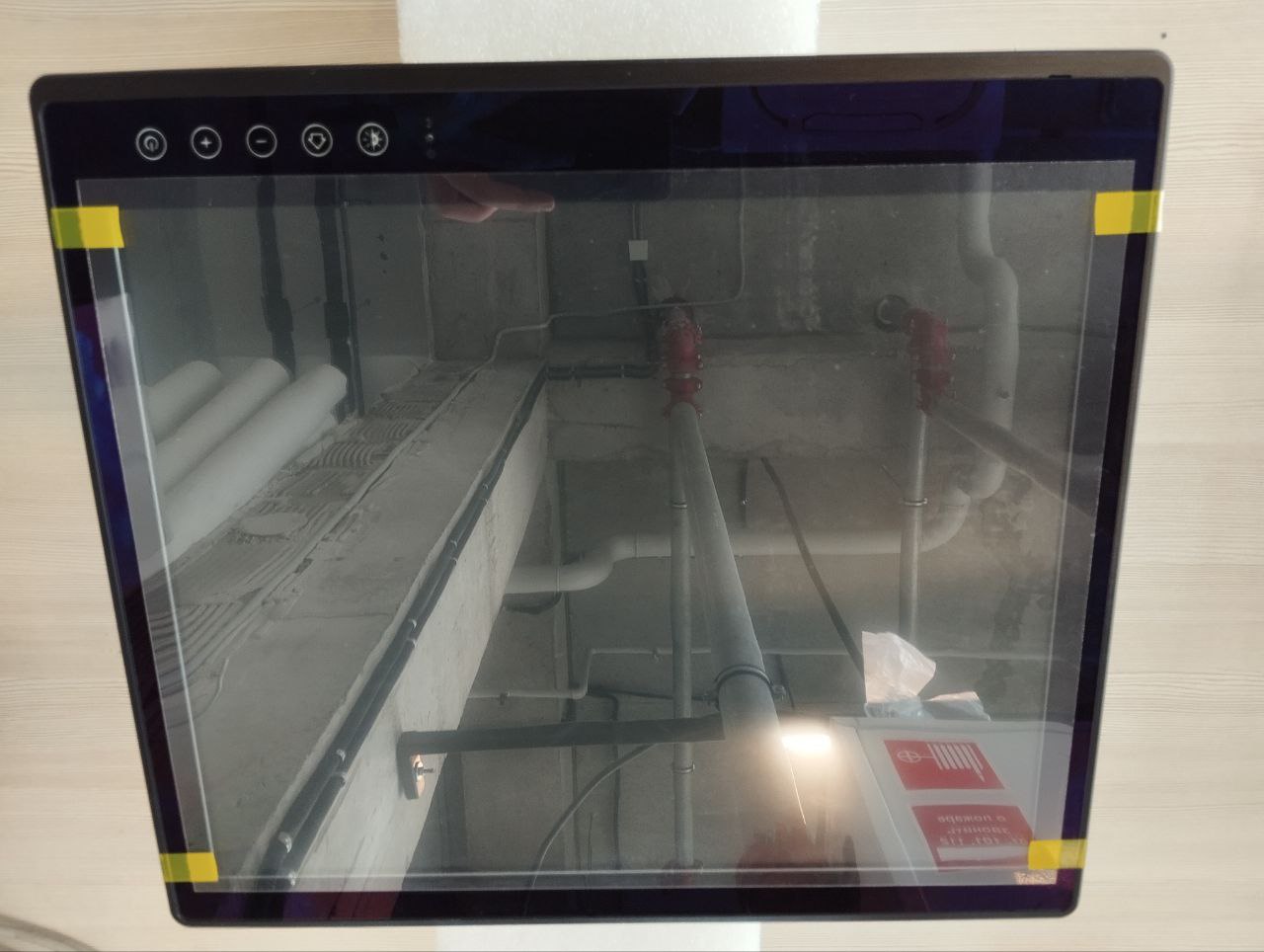Монитор Winmate R19L300-MRA1FP/ECDIS 19", 1280x1024, PCAP via USB Front IP66, DNV certificated I/O (Default, refer to web datasheet) 1 x RS232 (Remote),1 x VGA, 1 x DVI-D, 1 x HDMI Power_ 24 VDC in ,isolated 9-36VDC Terminal block, ACDC adapter