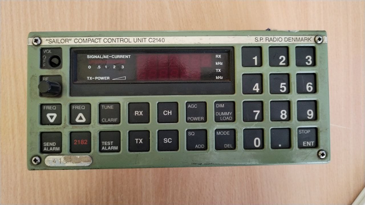 Панель управления Sailor Compact Control Unit C2140, s.n 413734, на проверку