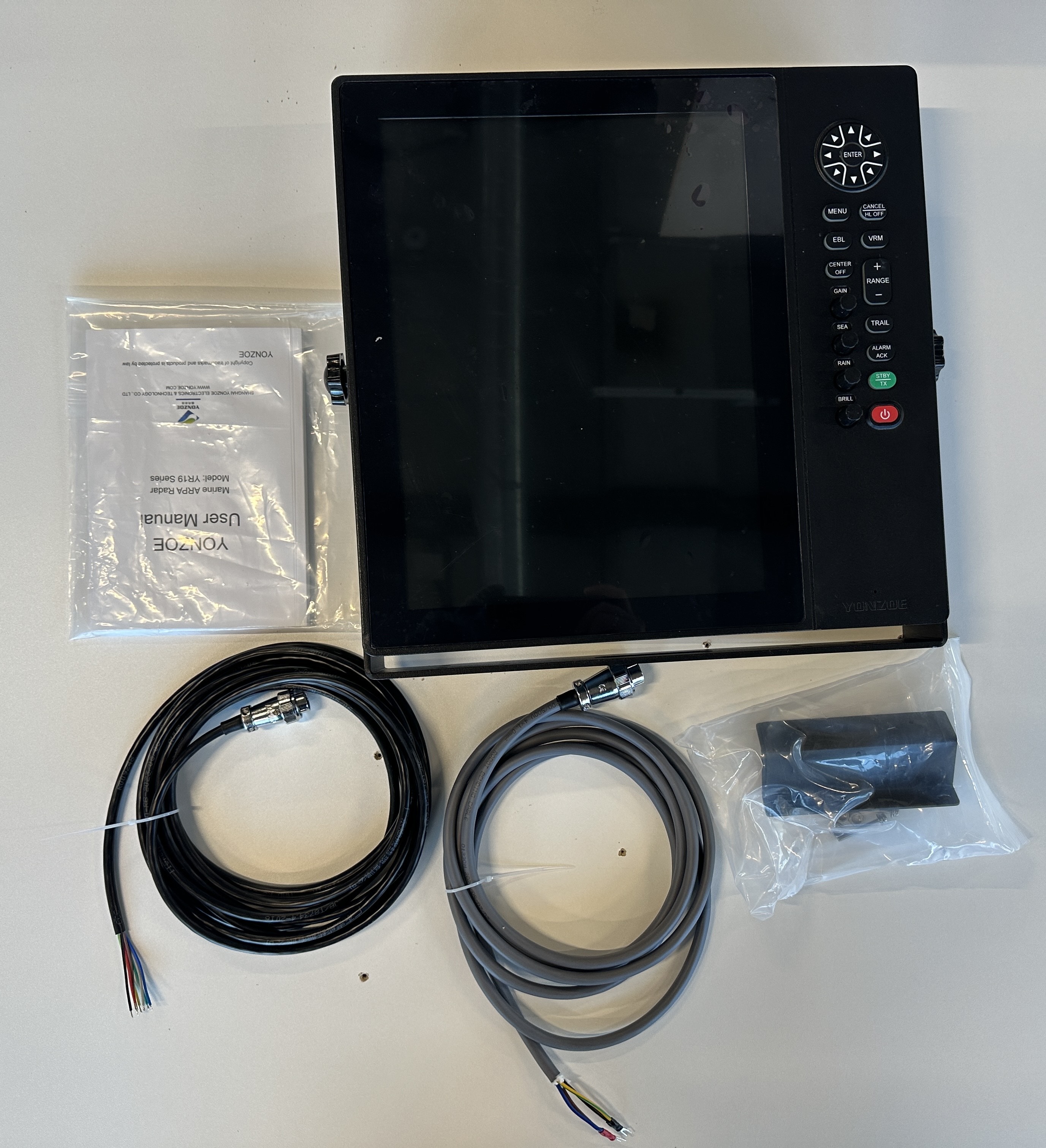 РЛС Yonzoe YR19-1506-18X, 15" дисплей, 6kW, 1,8м антенна, 30м кабель