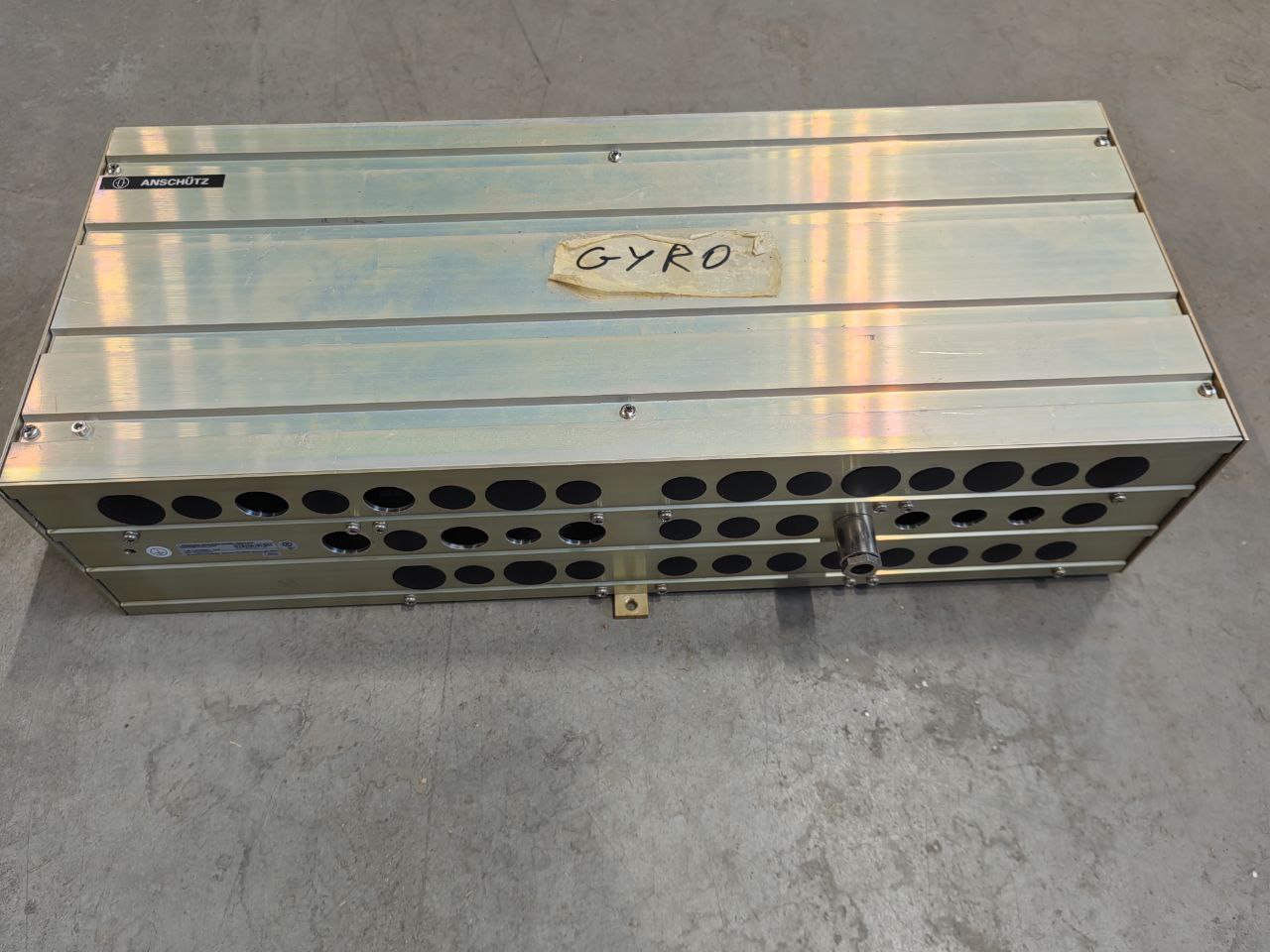 Распределительный блок ANSCHUTZ DISTRIBUTION UNIT 138-118.NG001 E10, s.n 4001885001135, б.у, на проверку