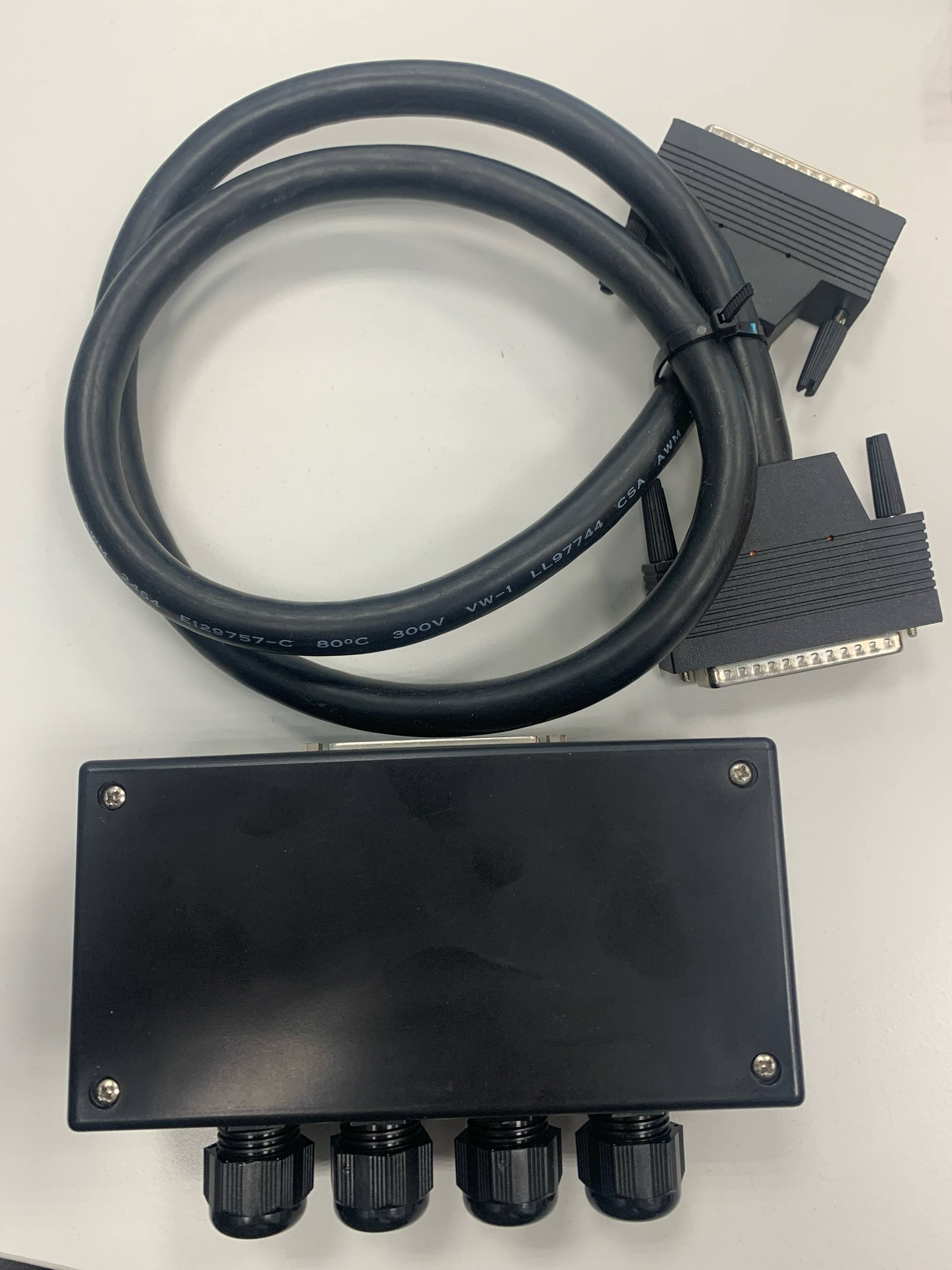 Распределительная коробка Transas M16x1.5 s.n. 12141376, с кабелем (На проверку)