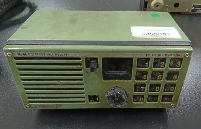 Compact VHF Sailor RT2048, s.n 557528, б.у, рабочее