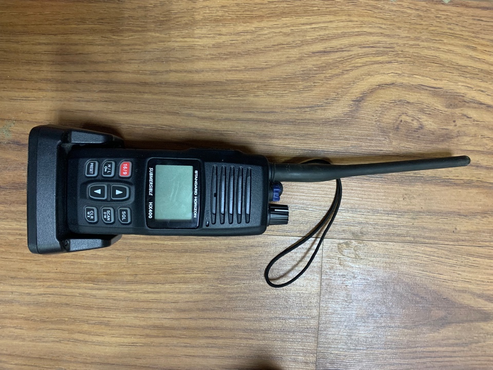 УКВ Standart Horizont HX400 s/n 7M770201 б/у на проверку