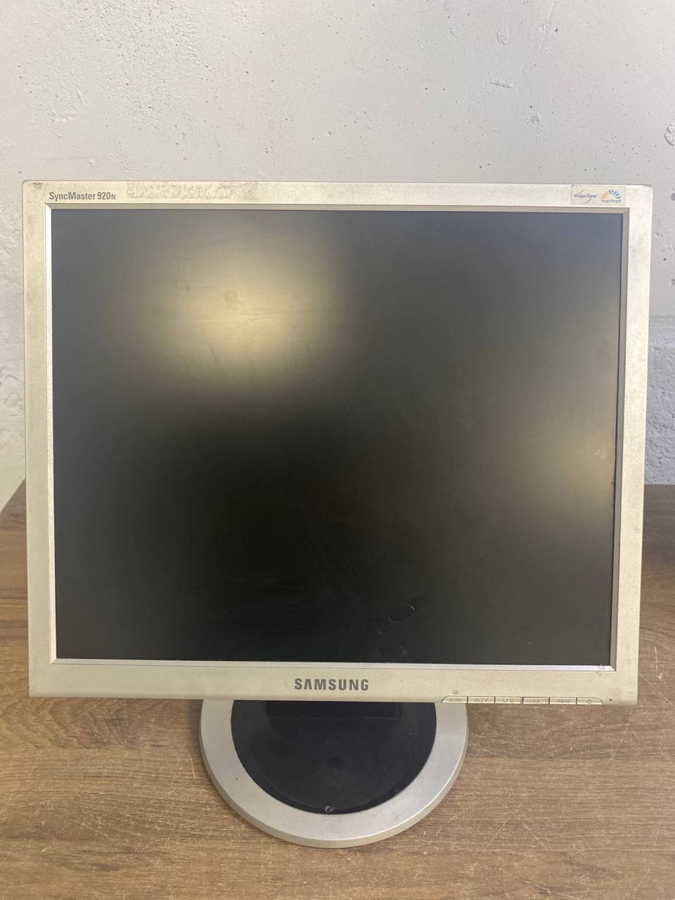 Монитор Samsung Syncmaster 920n s.n MJ19HMCLA13838T б.у рабочее