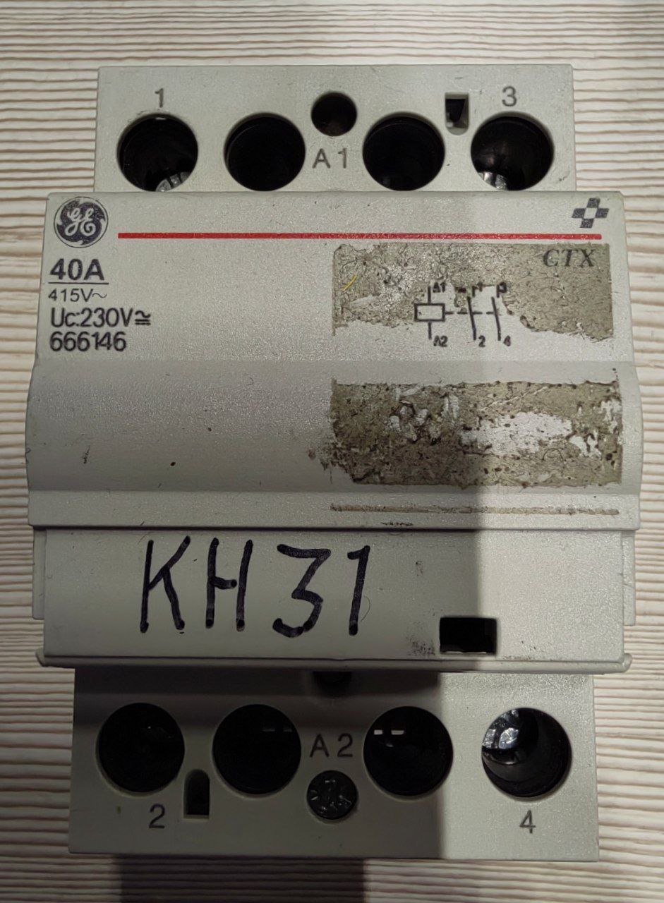 Контактор CTX 402052, s.n 666146, б.у, на проверку