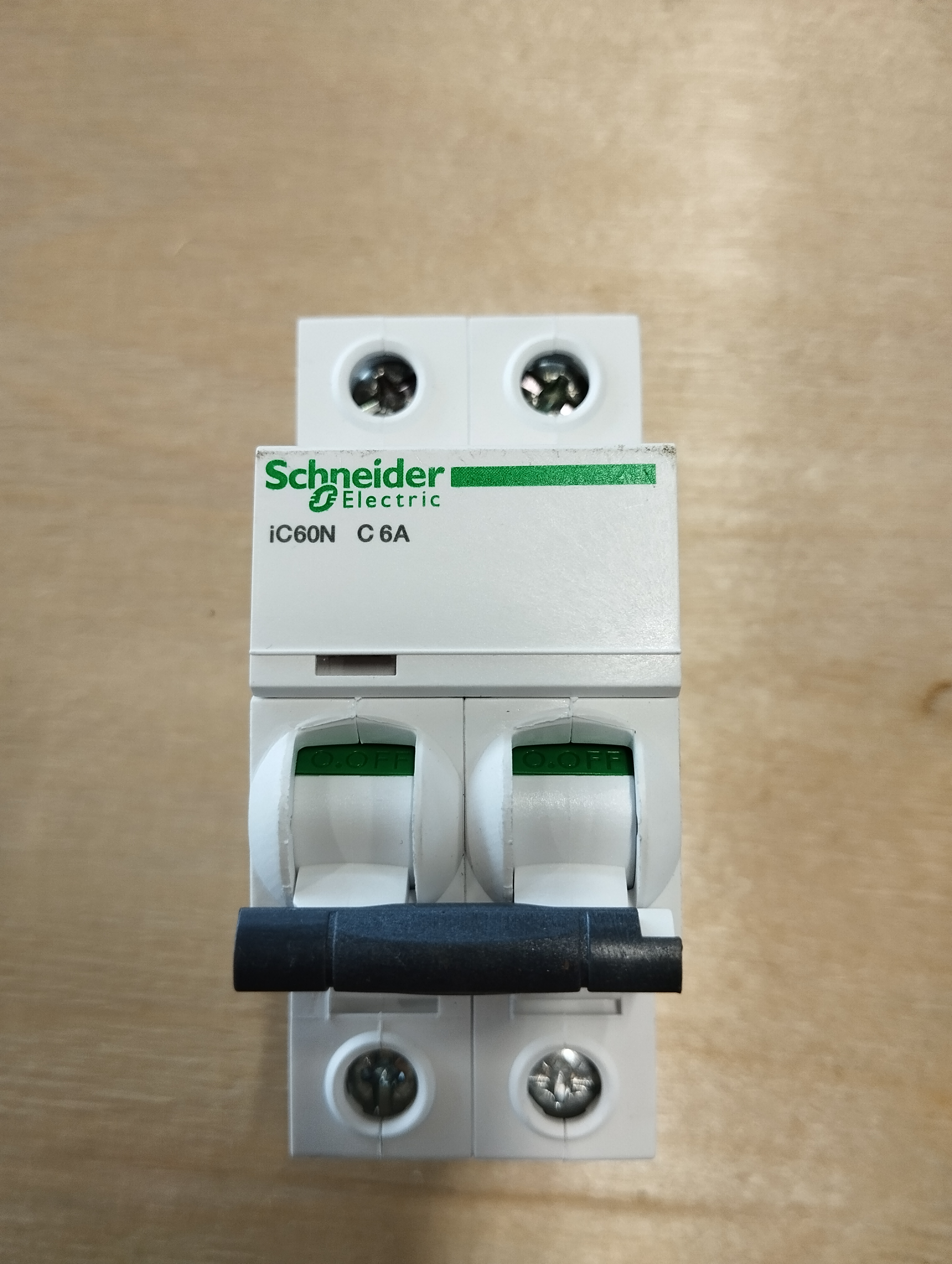 Выключатель автоматический Schneider Electric A9F79206, iC60N, 2Р 6А 6кА, хар-ка C Acti9