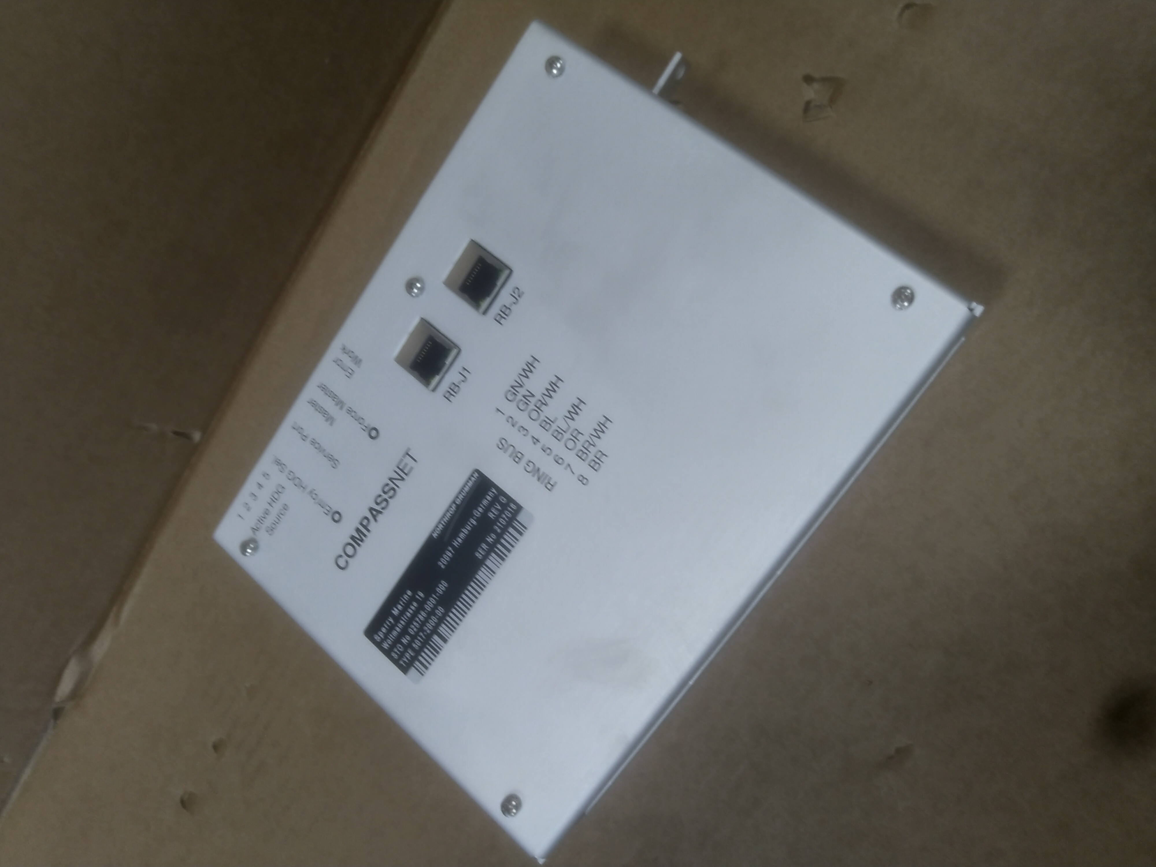 Блок распределения сигналов Gyro compass Data Distribution Unit type 5017-0000-00 б.у s.n 2106007 на проверку