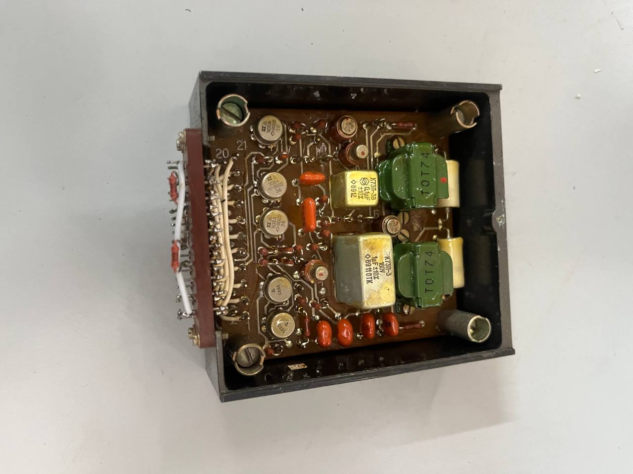 Усилитель КФ2.548.062 s.n 91325 б.у на проверку