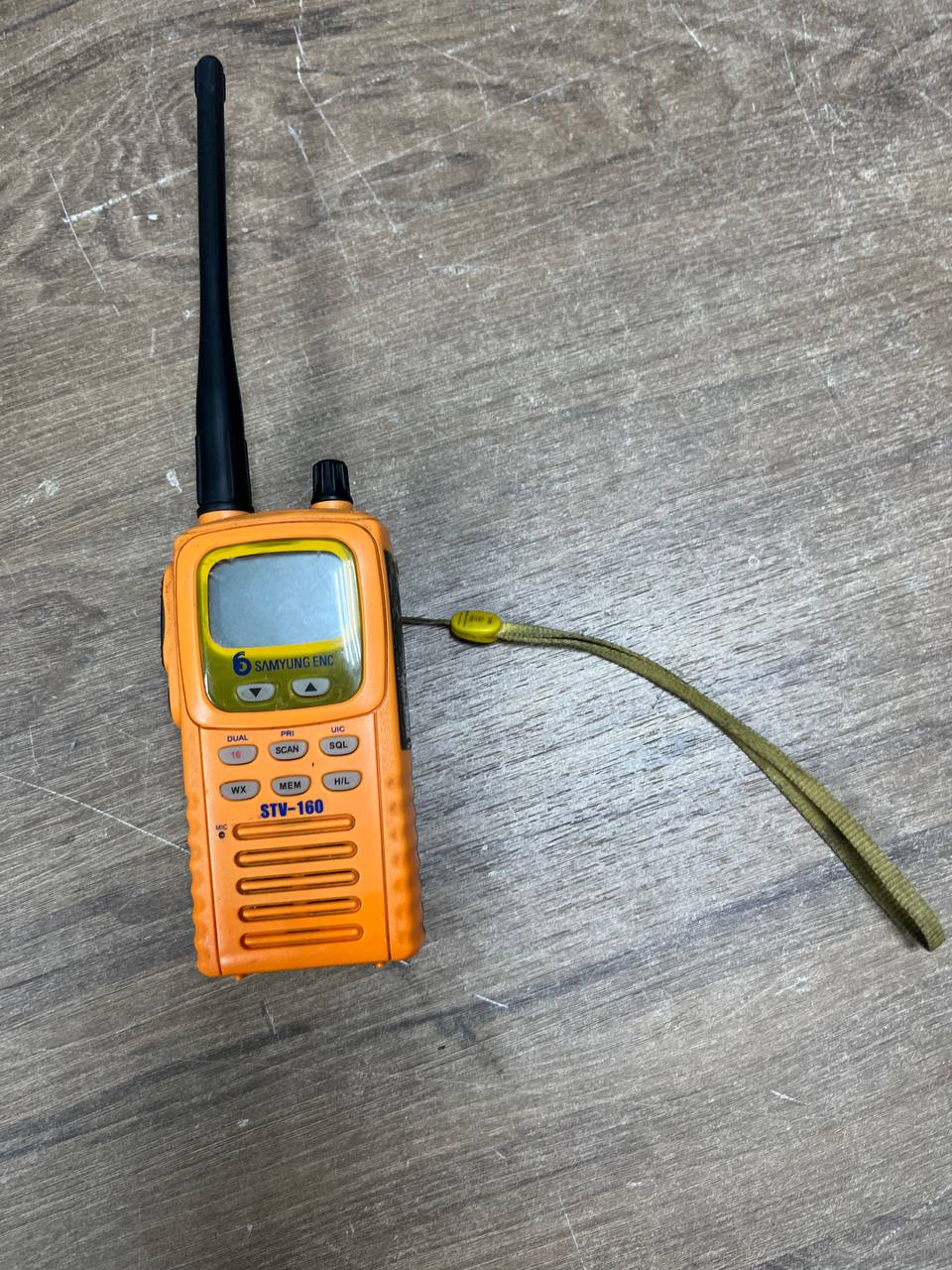 Радиостанция Samyung STV-160 s/n 7900075 б.у на проверку