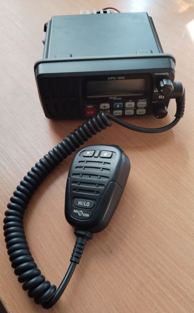 Радиостанция речная NAVCOM CPC-300, s.n 11683R1157, б.у, на проверку (не раб. шумоподавление)