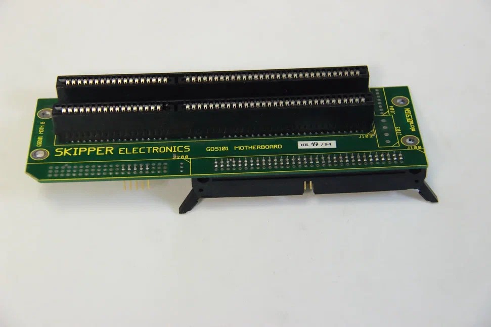 Материнская плата эхолота SKIPPER GDS101 б.у. s/n NE 47/94 на проверку