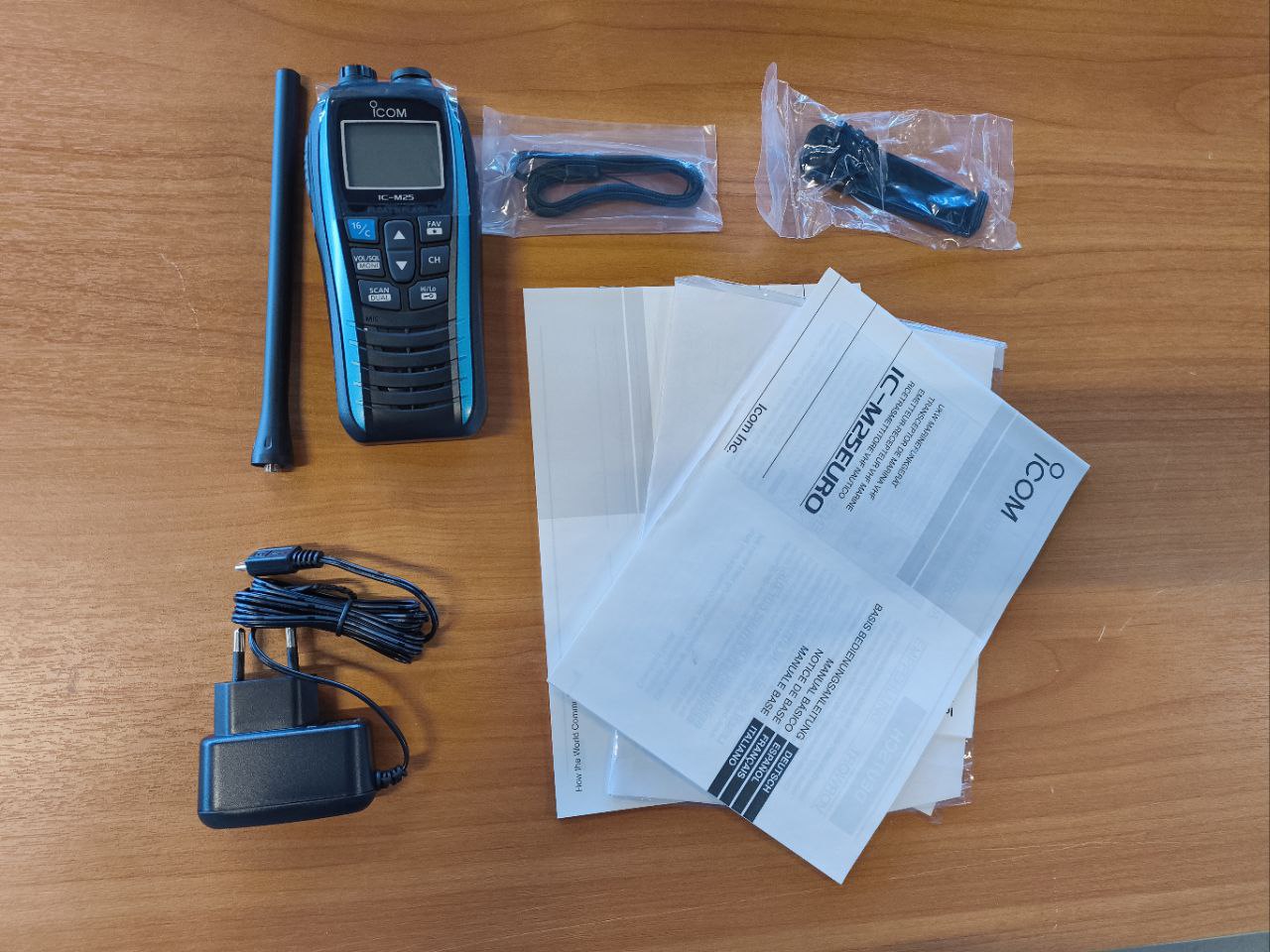 Портативная радиостанция ICOM M25EURO marine VHF