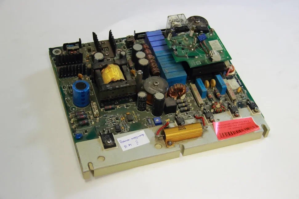 Плата MODULATOR PCB BM II ASSY 65610801 б.у. s/n BM01637 на проверку