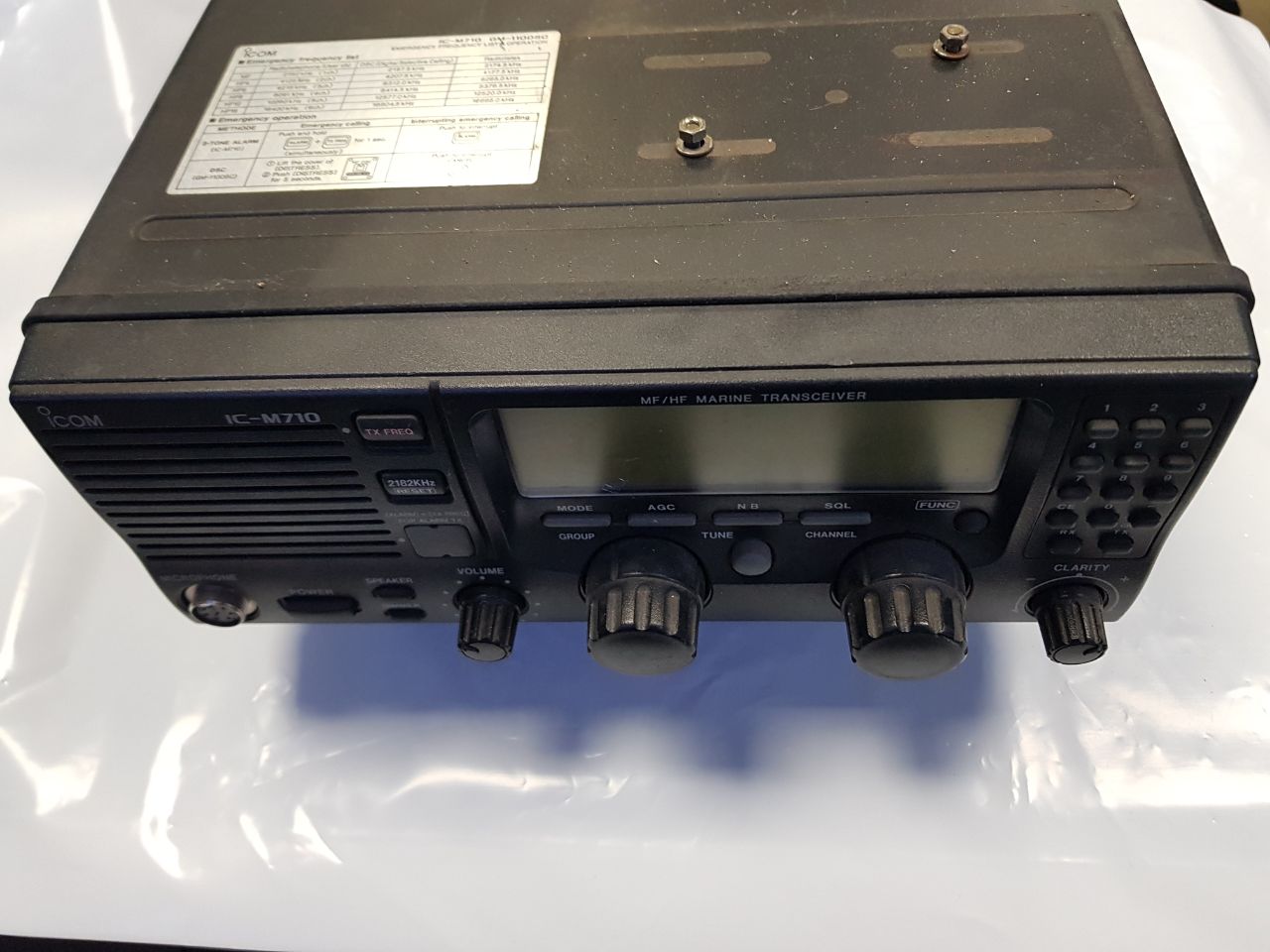 MARINE TRANSCEIVER IC-M710 б.у s.n 10057 на проверку