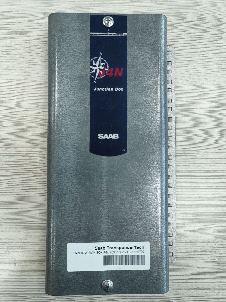 J4N Junction box SAAB p.n: 7000 109-121, s.n 110790, б.у, на проверку