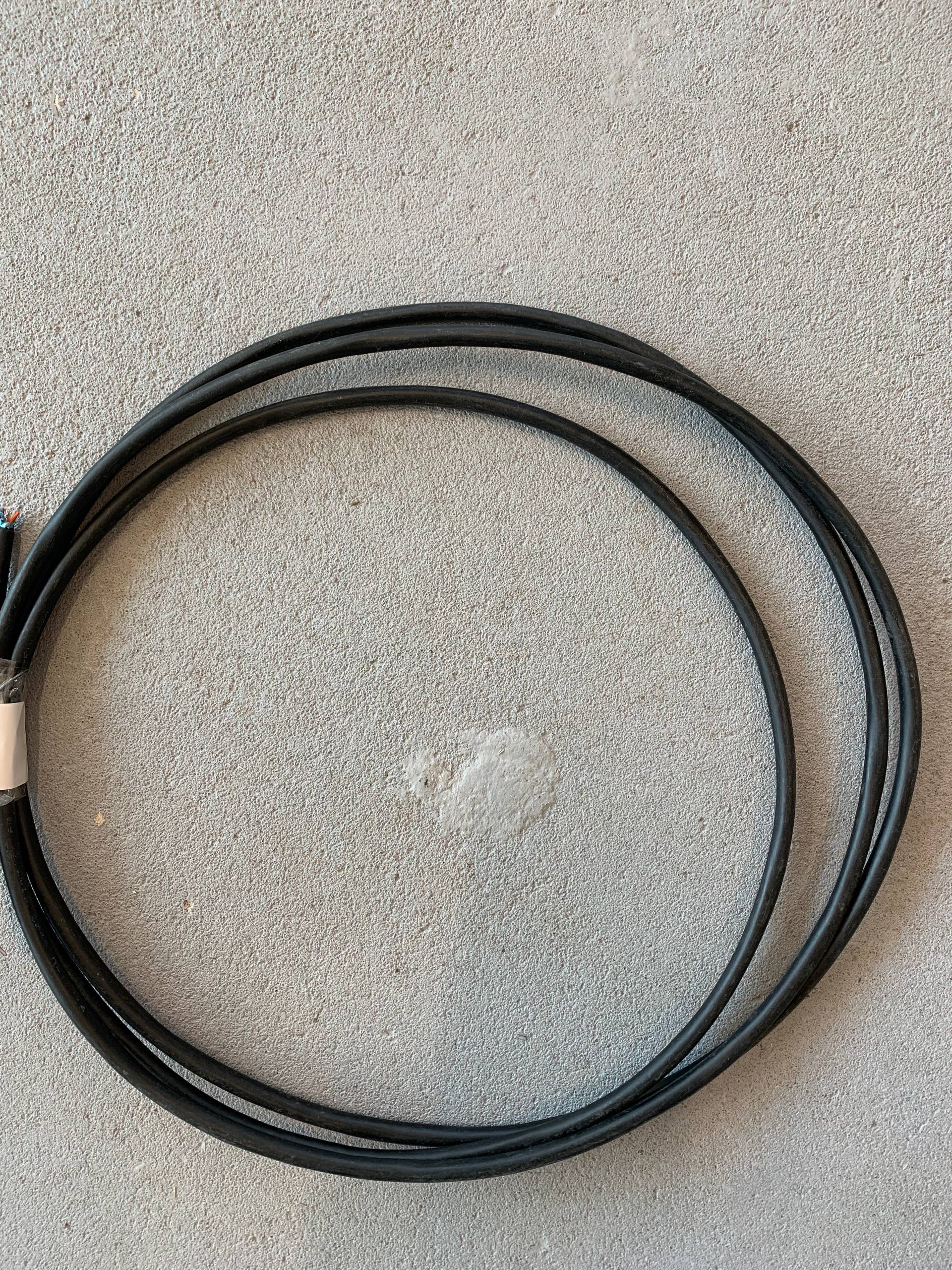 Кабель UTP Cat 5e