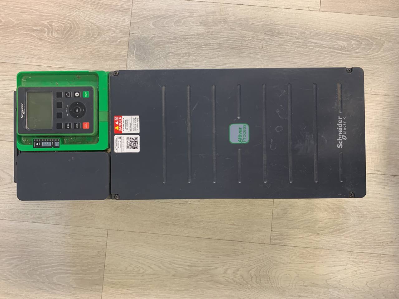 Частотный преобразователь Schneider Electric Altivar 930 30kW - 40HP б.у на проверку