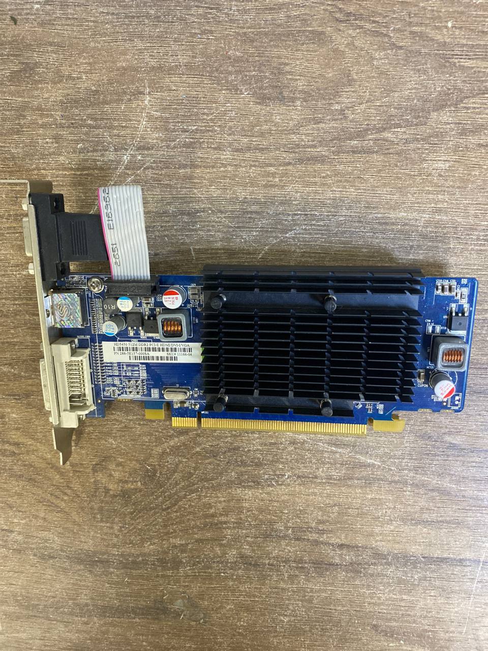 Vision Master Видеокарта HD5450 s/n A102900002598 б/у рабочее